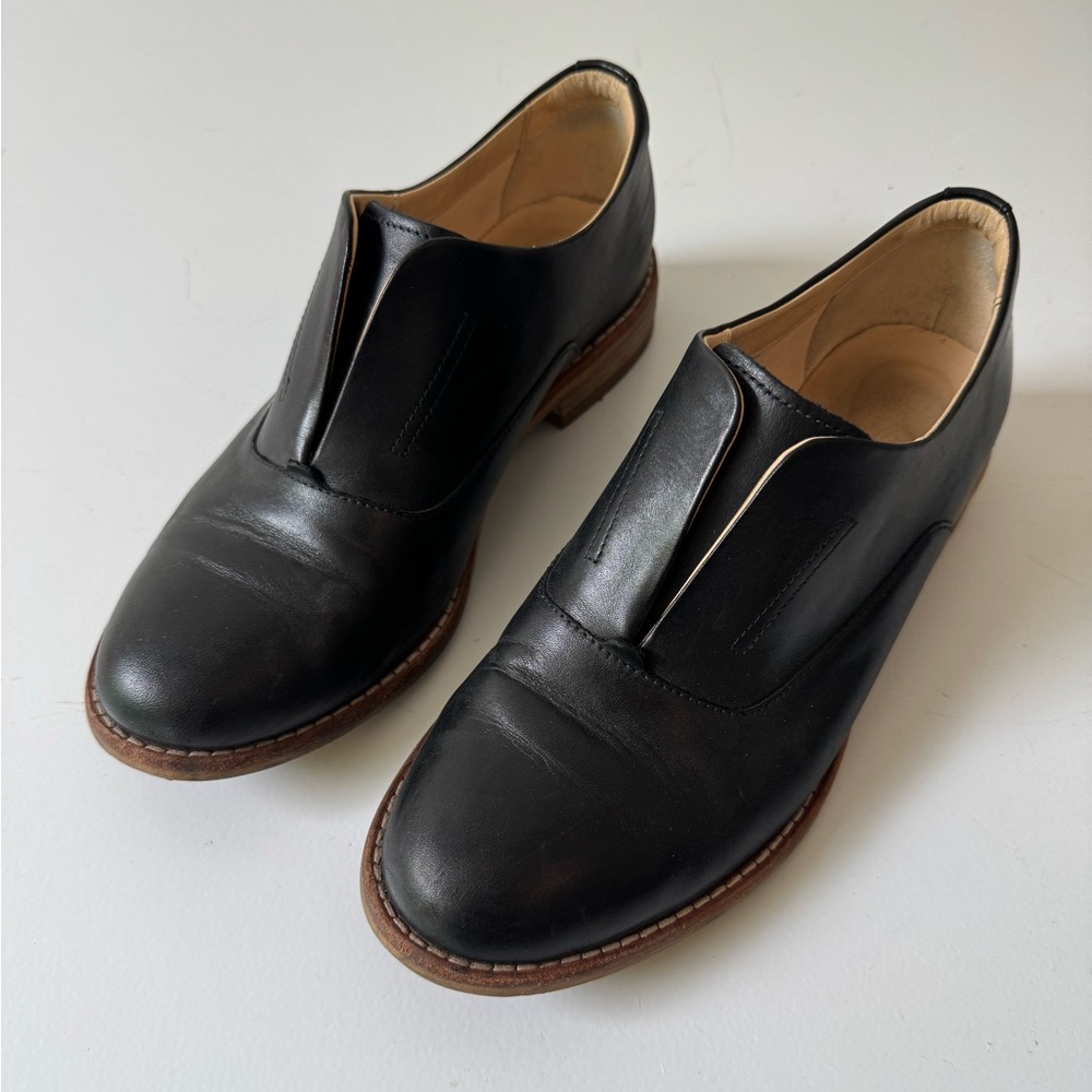 Clarks Women’s Black Leather Loafers